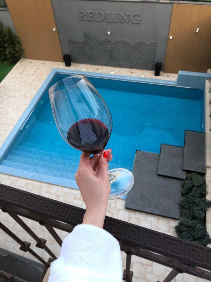 Отель Redling 4*